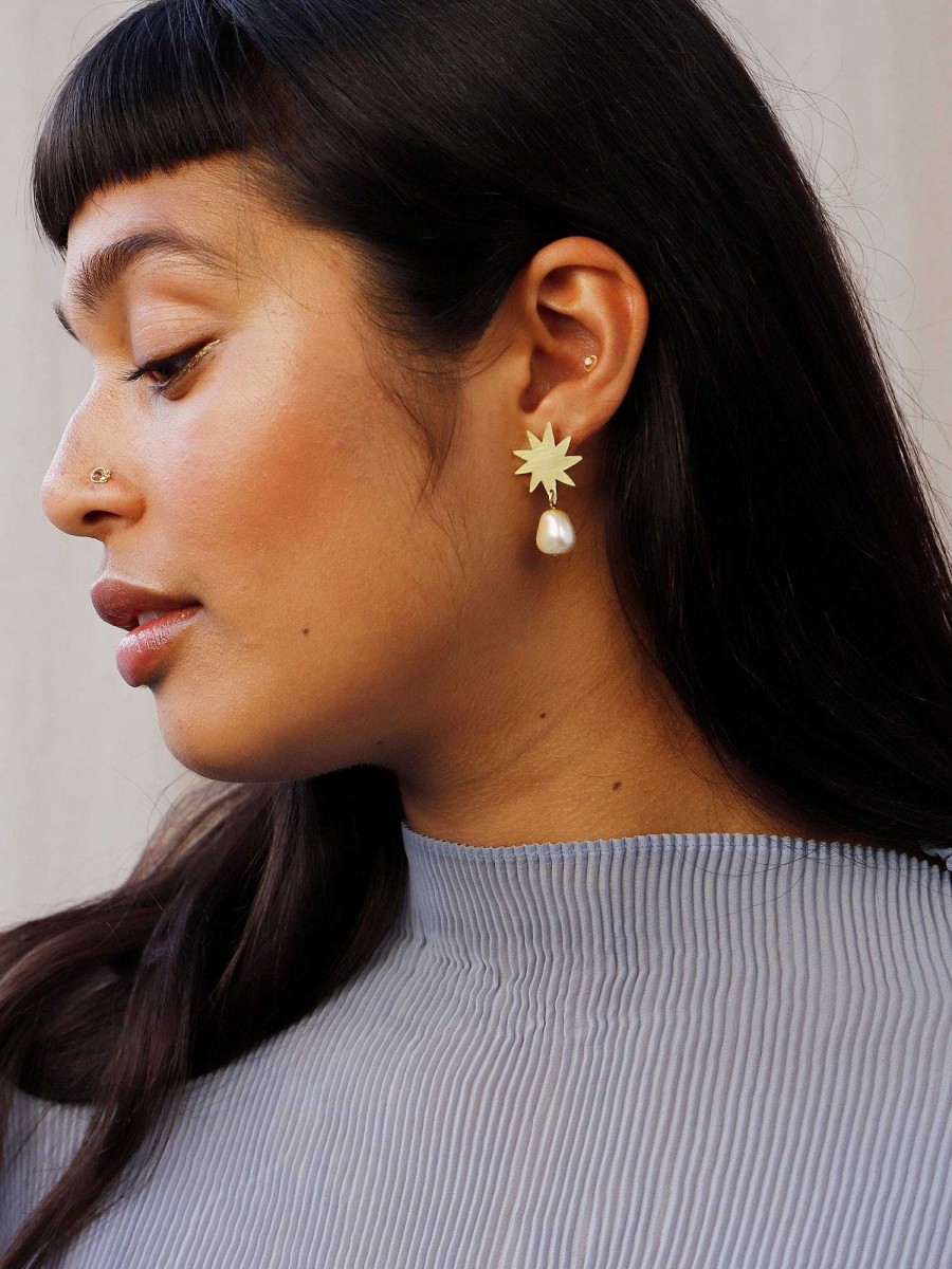 Clip-Ons Wolf & Moon | Kara Studs - Clip On