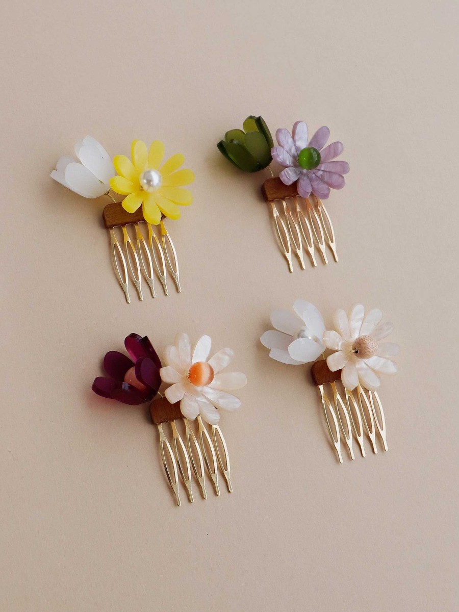 Hair Clips Wolf & Moon | Double Daisy Hair Comb