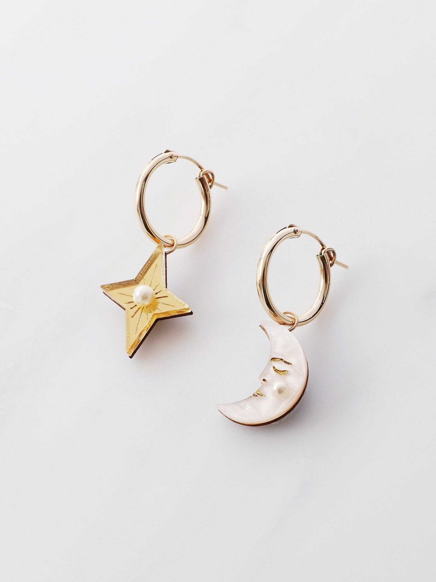 Earrings Wolf & Moon | Moon & Star Hoops - Gold